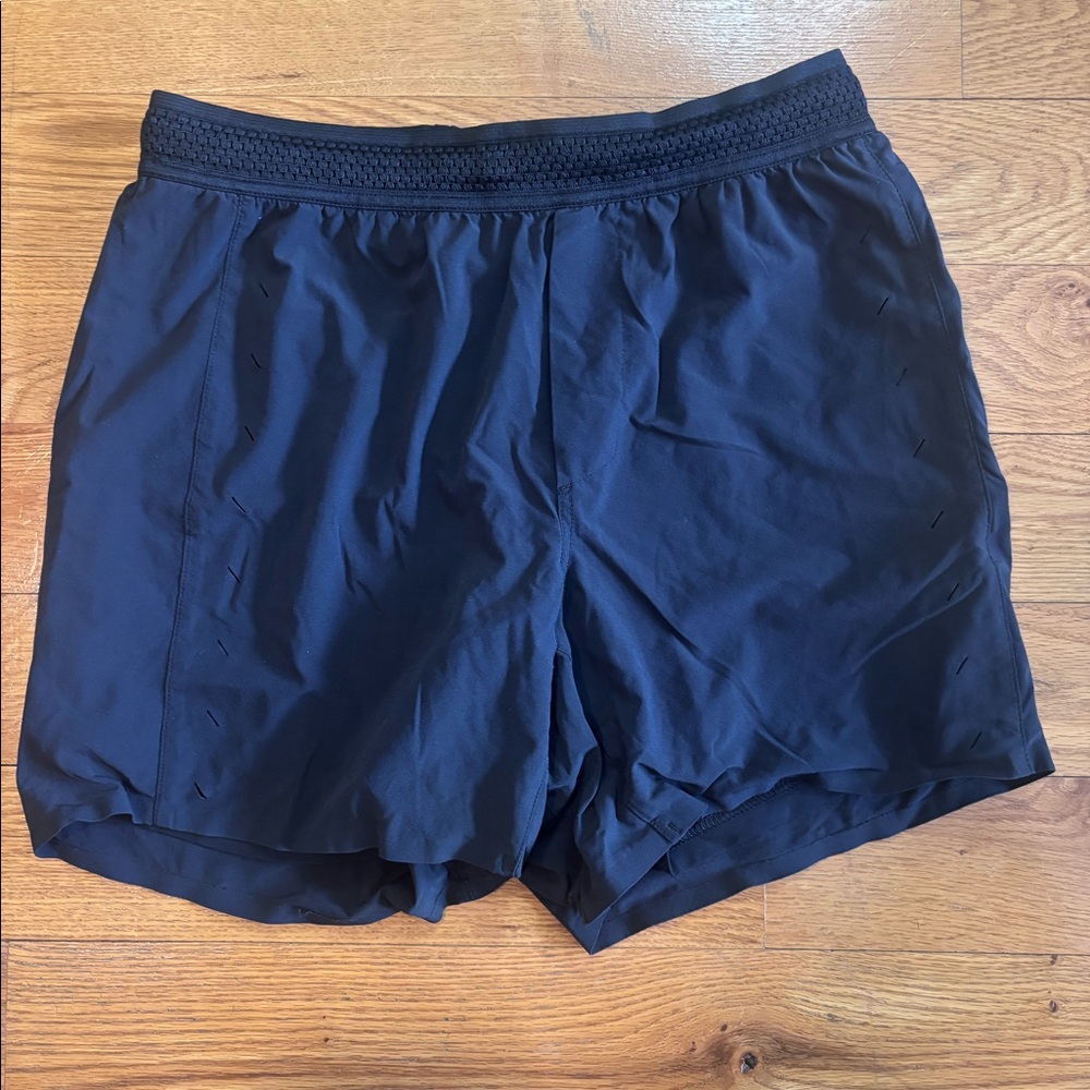 TWO PAIRS Ten Thousand Session Short 5”
